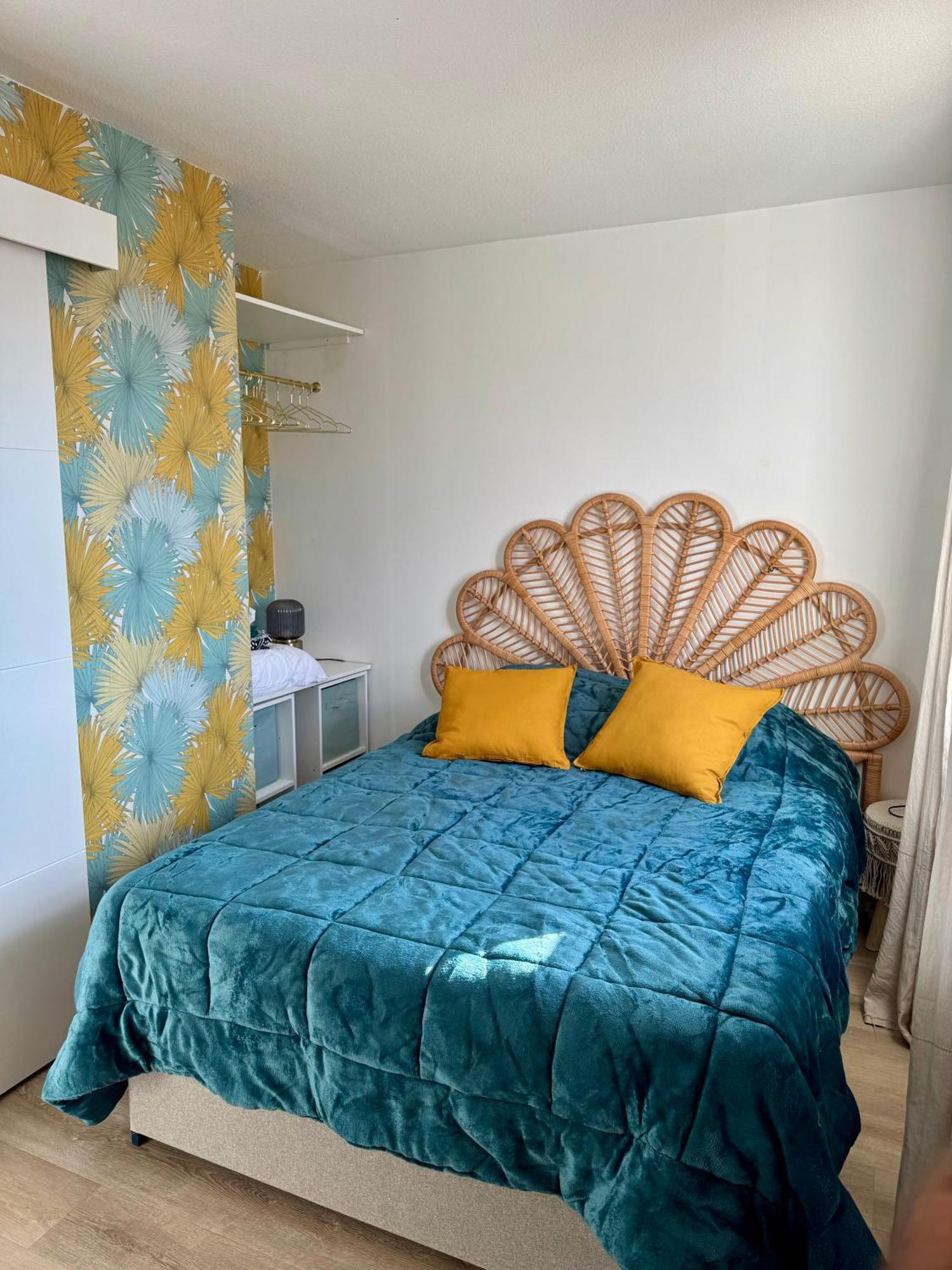 Mon Appart A La Plage, Piscine, Wifi, Tv Frontignan Exteriör bild